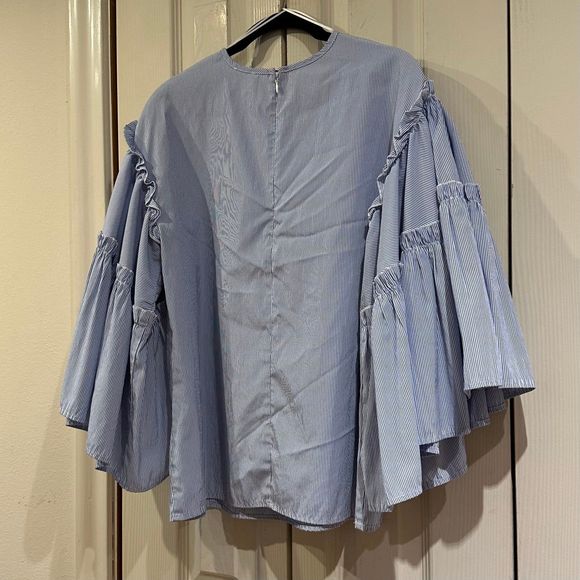 dRA Los Angeles Blue & White Striped Statement Ruffle Bell Sleeve Blouse Anthro - Picture 11 of 12